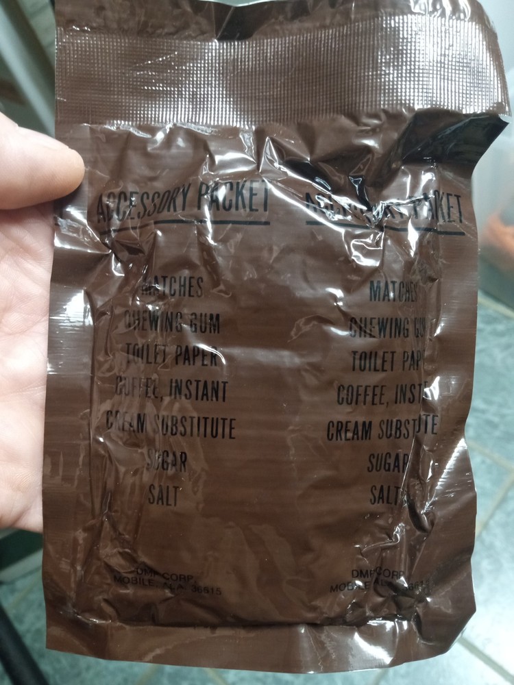 ORIGINAL UNOPENED VIETNAM C-RATION MEAL ACCESSORY PACKET
