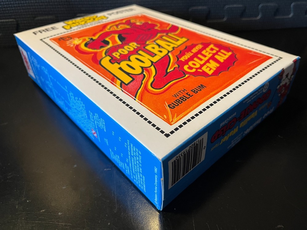 1982 Cookie Crisp (Foolball on back) - Empty custom design display box