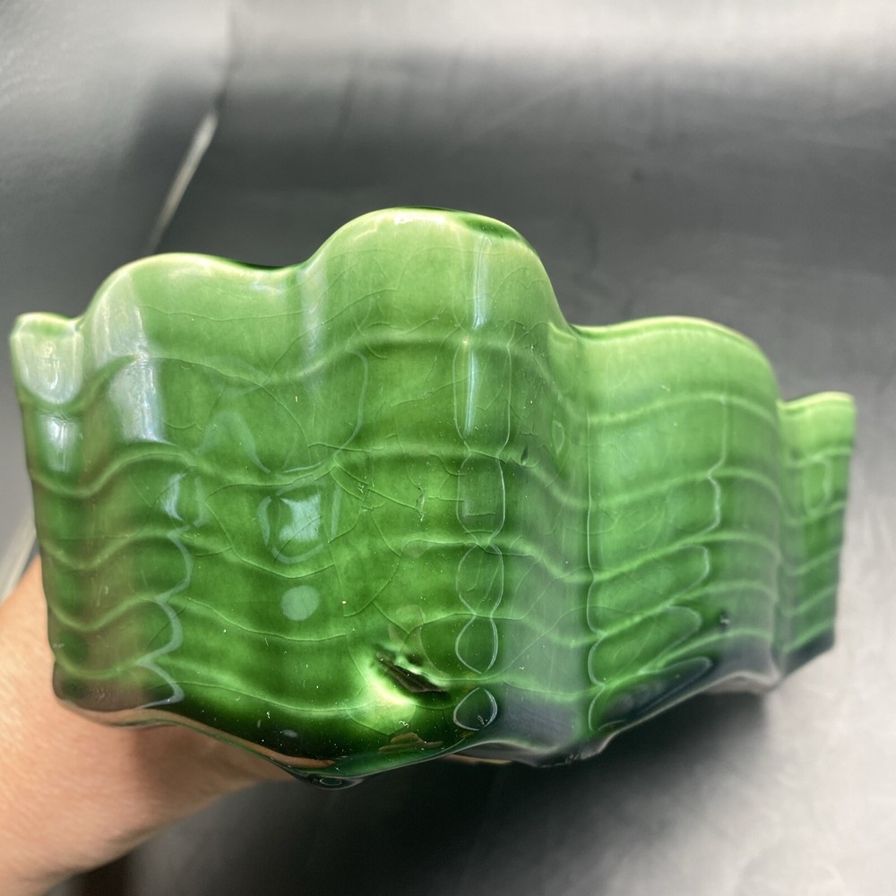 McCoy USA Green Ruffled Edge Striped Rectangular Pottery Planter Vase