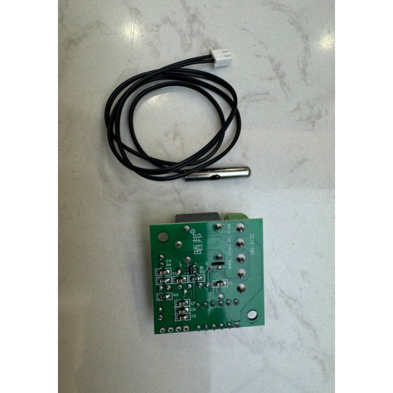 W1701 DC12V Thermostat Digital Temperature Control Switch Temp Controller 20-90℃