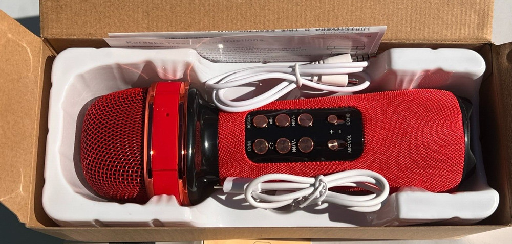TWS KARAOKE TREASURE WIRELESS MICROPHONE / SPEAKER.