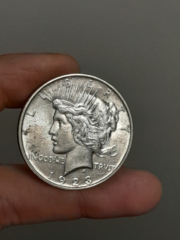 1923- D Peace Dollar BU #4