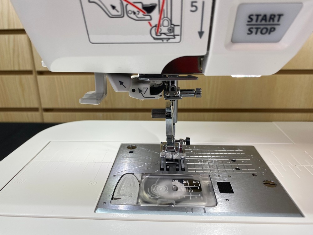 Janome Skyline S3 Anniversary Edition Computerized Sewing Machine - Pre-Owned ✅
