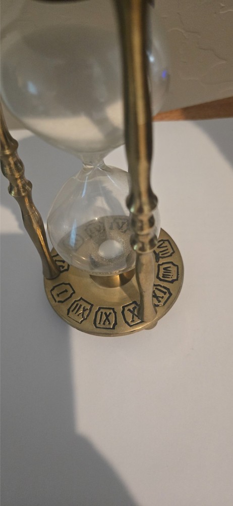 Vintage Hourglass sand timer - 15 min
