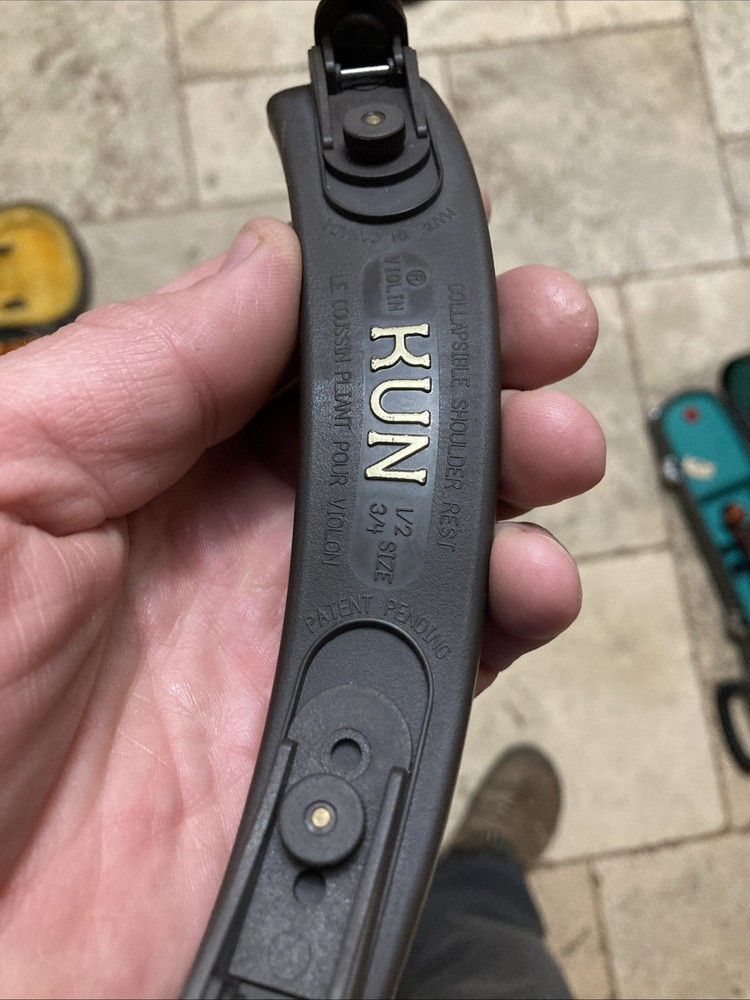 Kun Collapsible Shoulder Rest