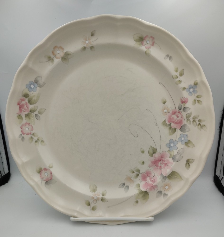 Pfaltzgraff Tea Rose Dinner Plate - Read