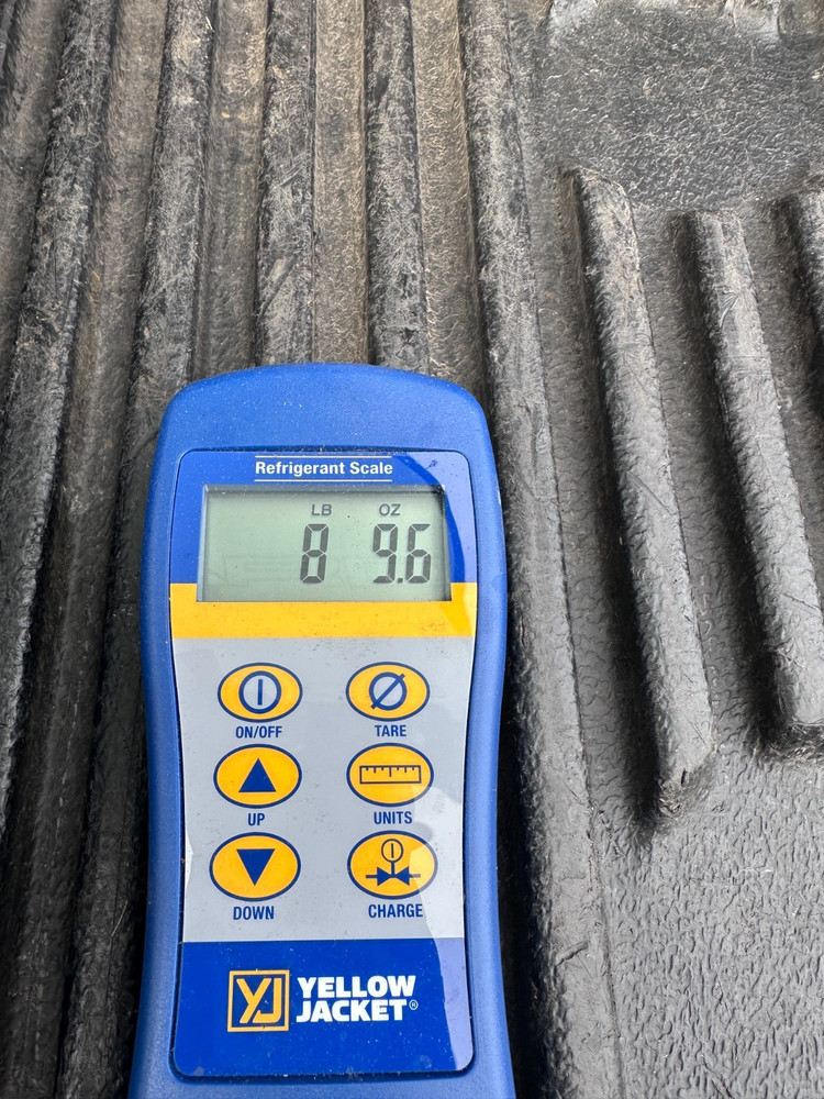 Yellow Jacket Electronic Charging Scale #68802 w/Case