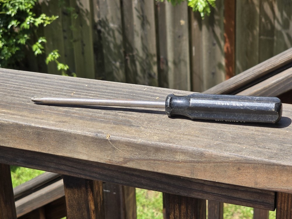 Irwin Philips #3 Screwdriver BELL SYSTEM B3 Black Handle 11" Long