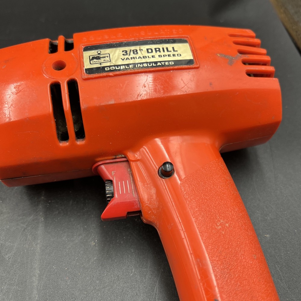 VM Vtg Black & Decker 3/8" Variable Speed Drill w Drill Guide TESTED WORKS