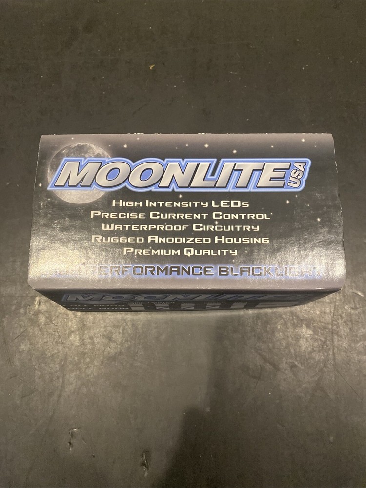 Moonlite Blacklight Half Moon  UV Green 15 Degree Lighter Plug