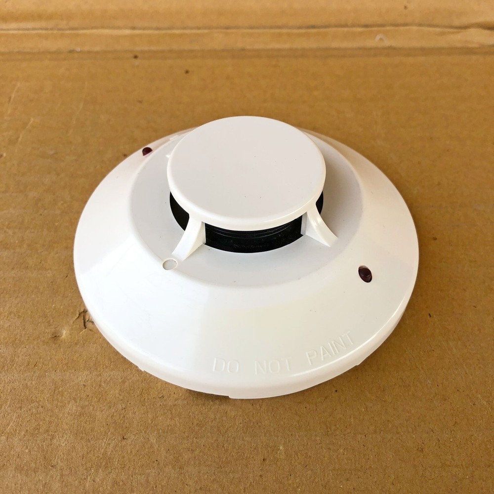 SYSTEM SENSOR 2151 PHOTOELECTRIC SMOKE DETECTOR