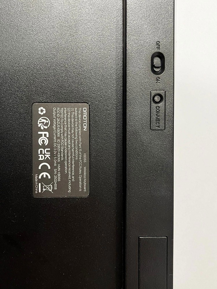 NEW OMOTON KB066 Bluetooth Wireless Keyboard Mac PC Compact Silver Black