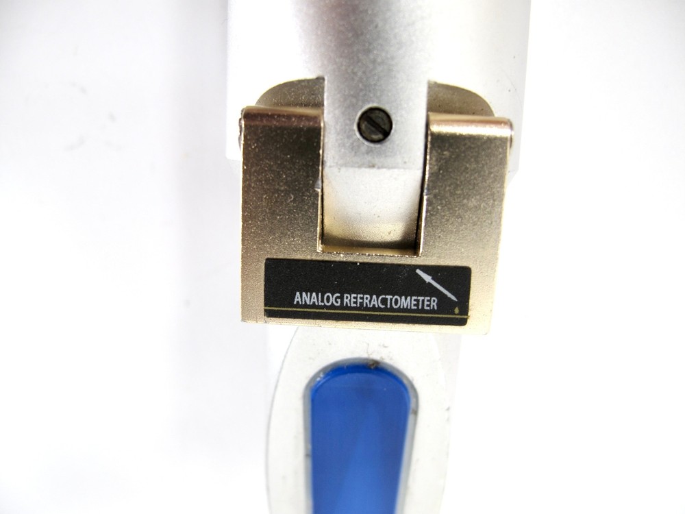 Laxco™ IRC-200 Handheld Analog Clinical Refractometer