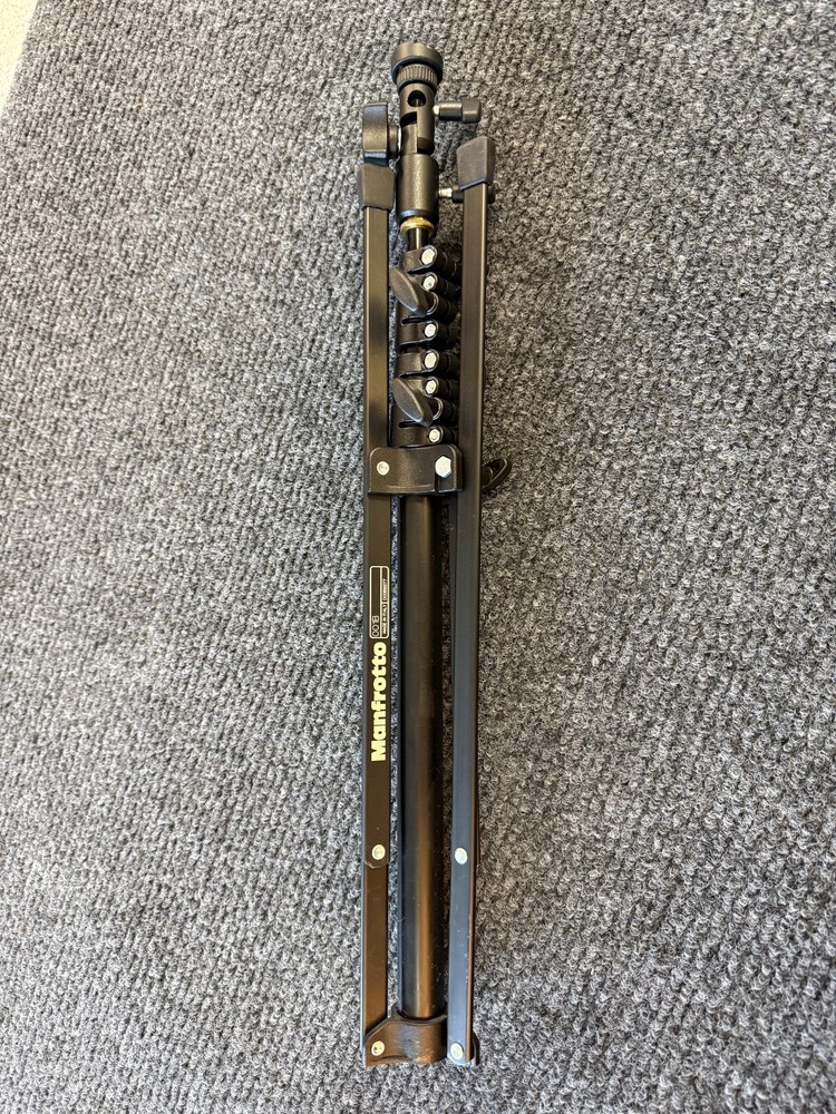 Manfrotto 001B Light Stand