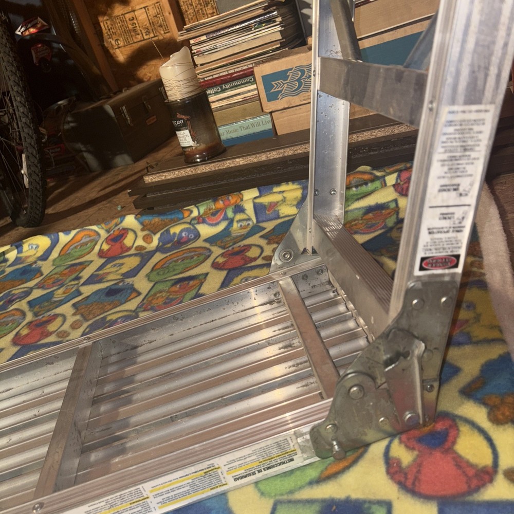 Werner AP-20 aluminum work platform ladder-Fully Functional/Used