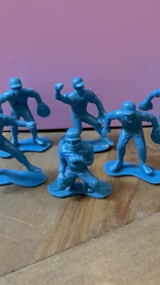 Plastic Baseball Players figurines