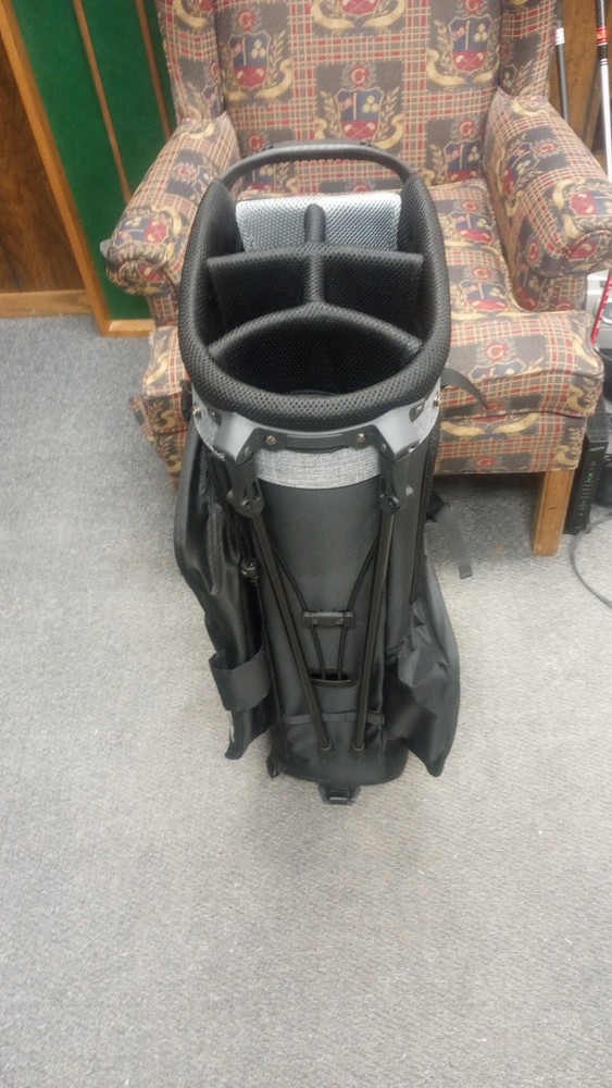 Wilson Feather Stand Bag