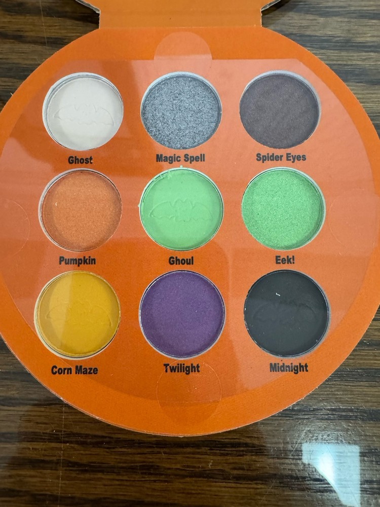 2024 Hello Kitty Halloween Eyeshadow Palette
