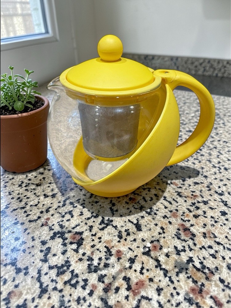 Yellow Tea Ball Diffuser Holder Glass Teapot Plastic Half Moon Infuser Taiwan