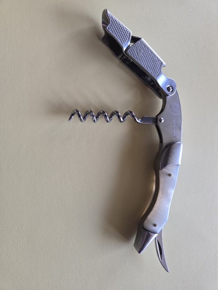 HiCoup Foldable Cork Screw Knife