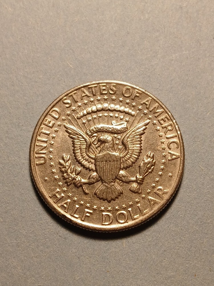 1972 P KENNEDY HALF DOLLAR