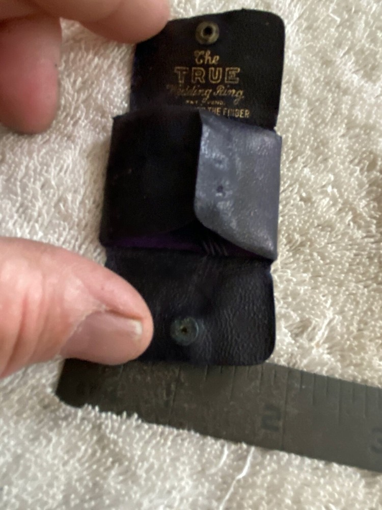 Antique The True Wedding Ring Pouch