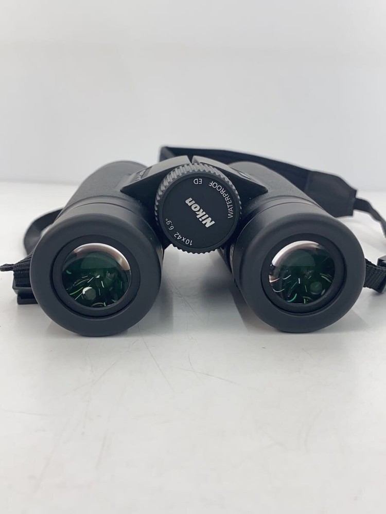 Nikon Binoculars / Monarch M7 / 10x42 / Nikon