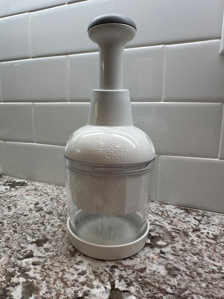 Pampered Chef Food Chopper (Top-Down Push Function) White - #2585
