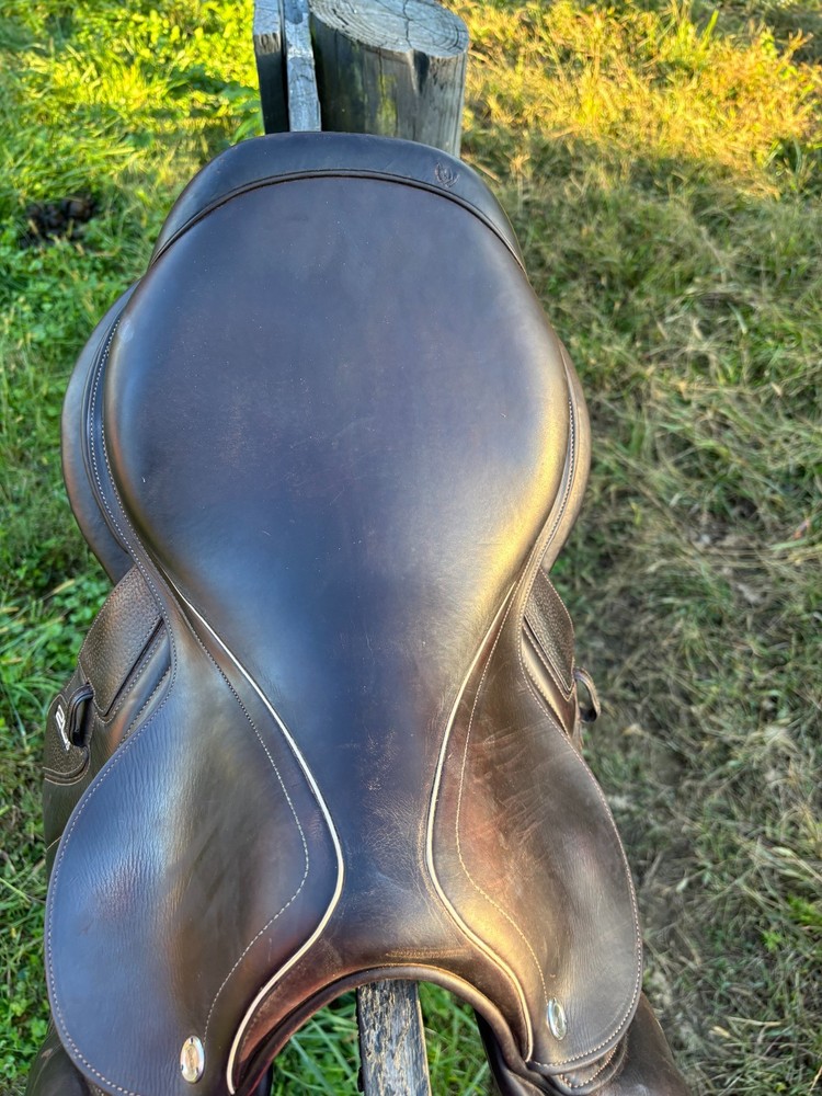 CWD English Saddle= 17" Excellent Condition!