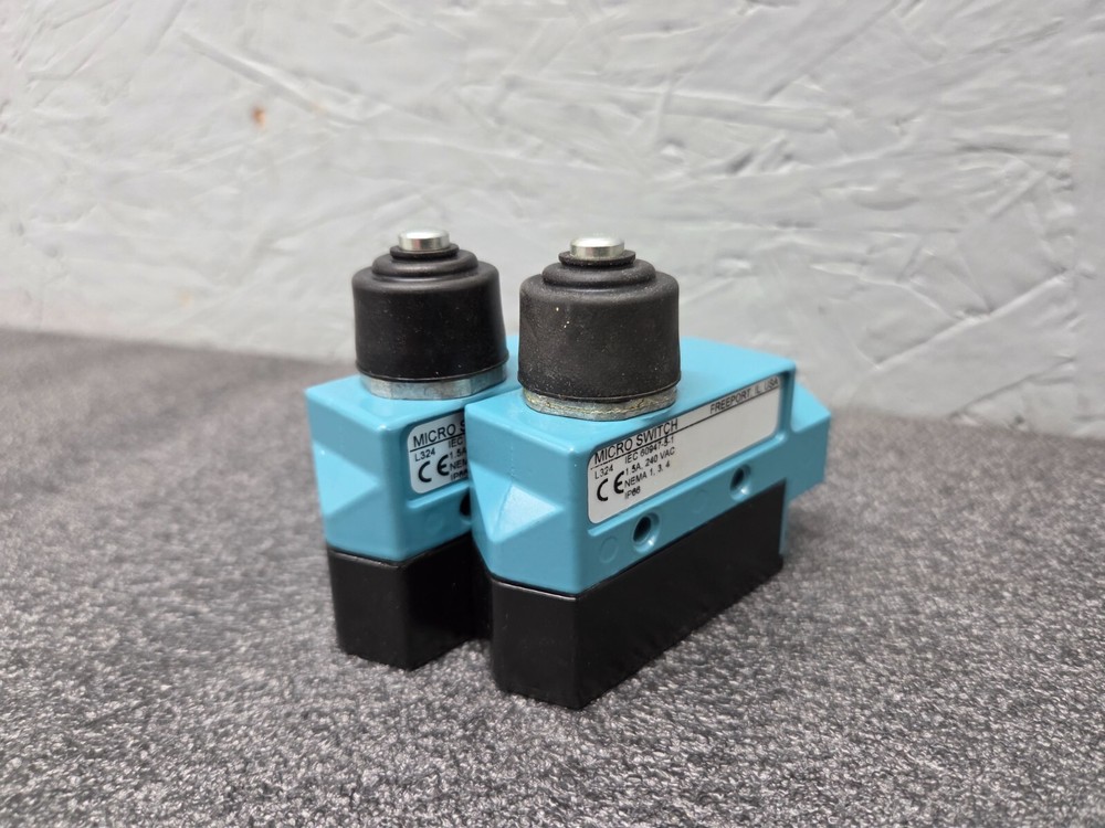 Lot of 2 - Micro Switch BZE6-2RN194 Limit Switch