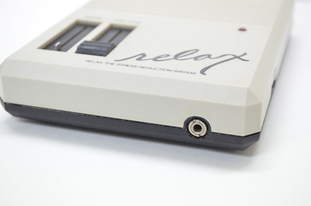 1984 Commodore Relax Stress Reduction System Atari Apple IBM PC Control Unit