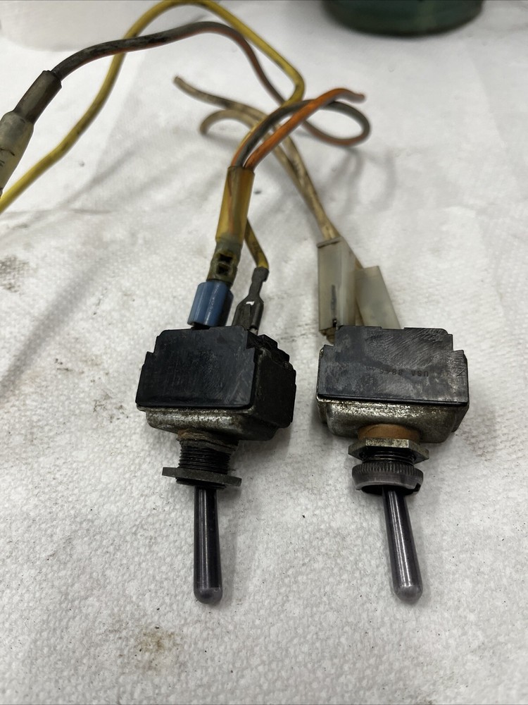 Peterbilt 377 Blank Switch Pair Used Z141