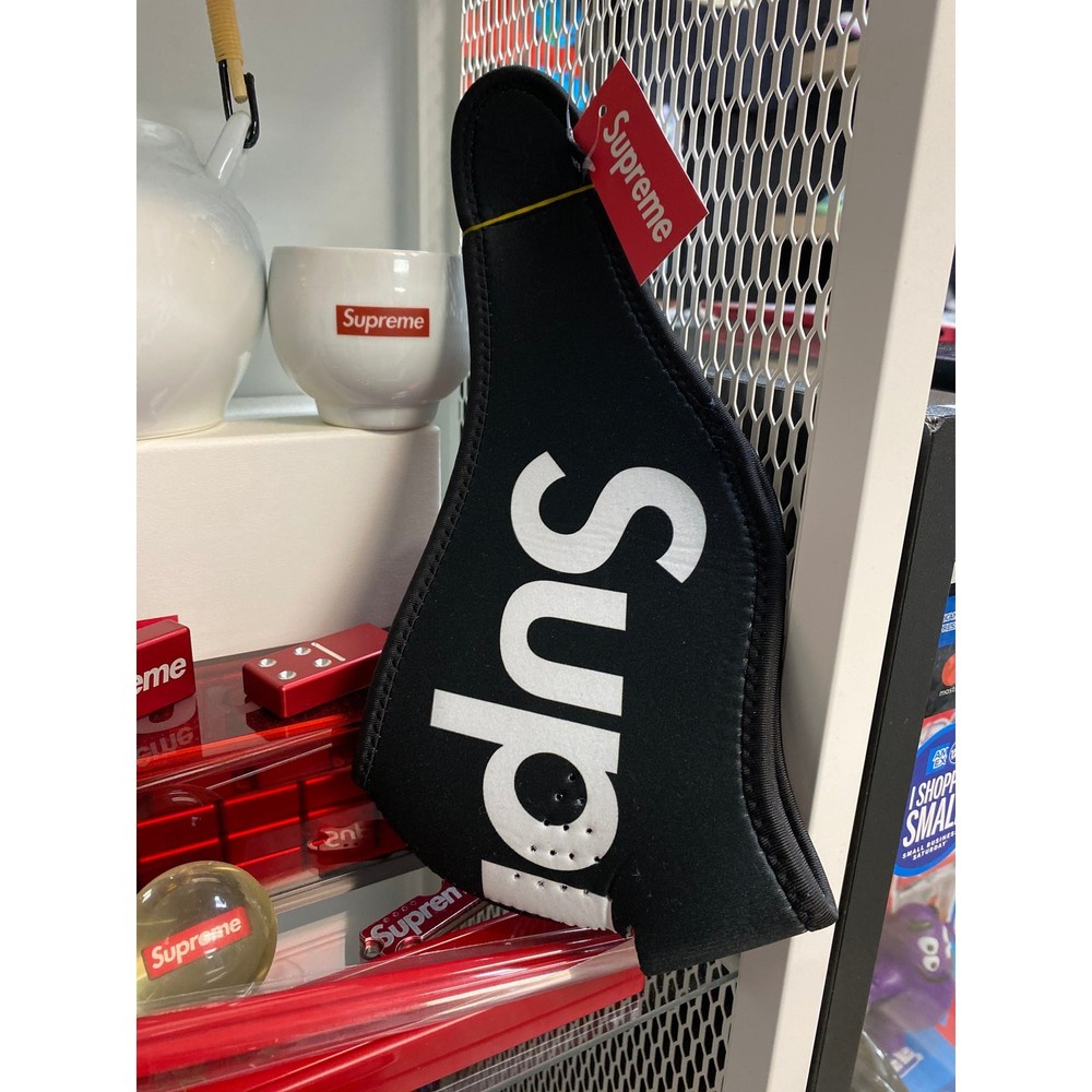 Supreme FaceMask