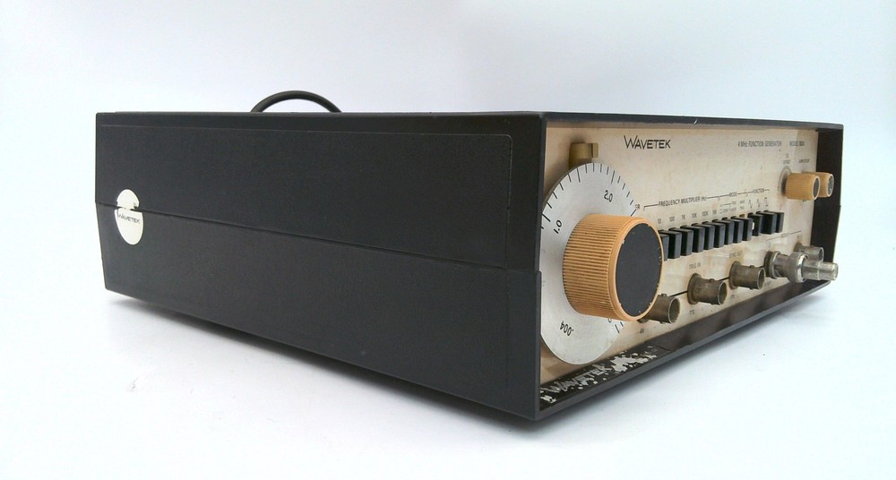 Wavetek Model 182A 4 MHz Function Generator Sine Square Triangle Wave USA MADE