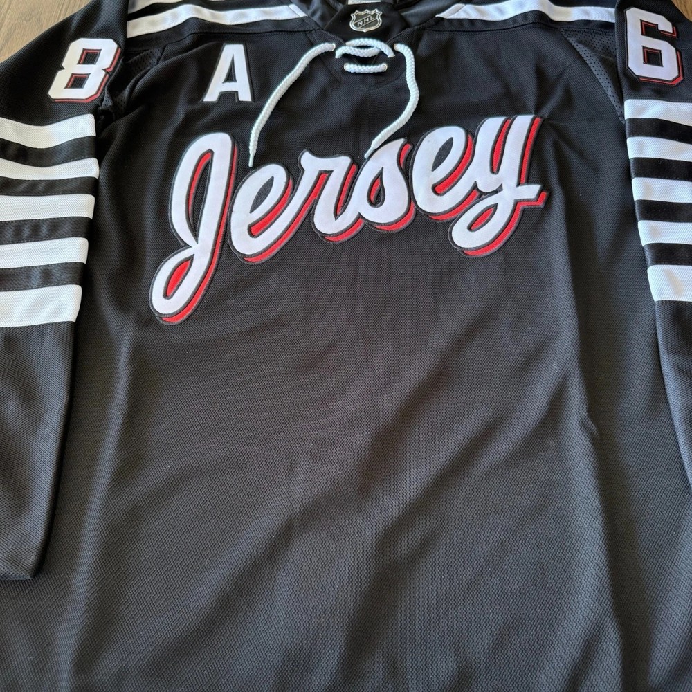 Jack Hughes @86 New Jersey Devils Black NWT