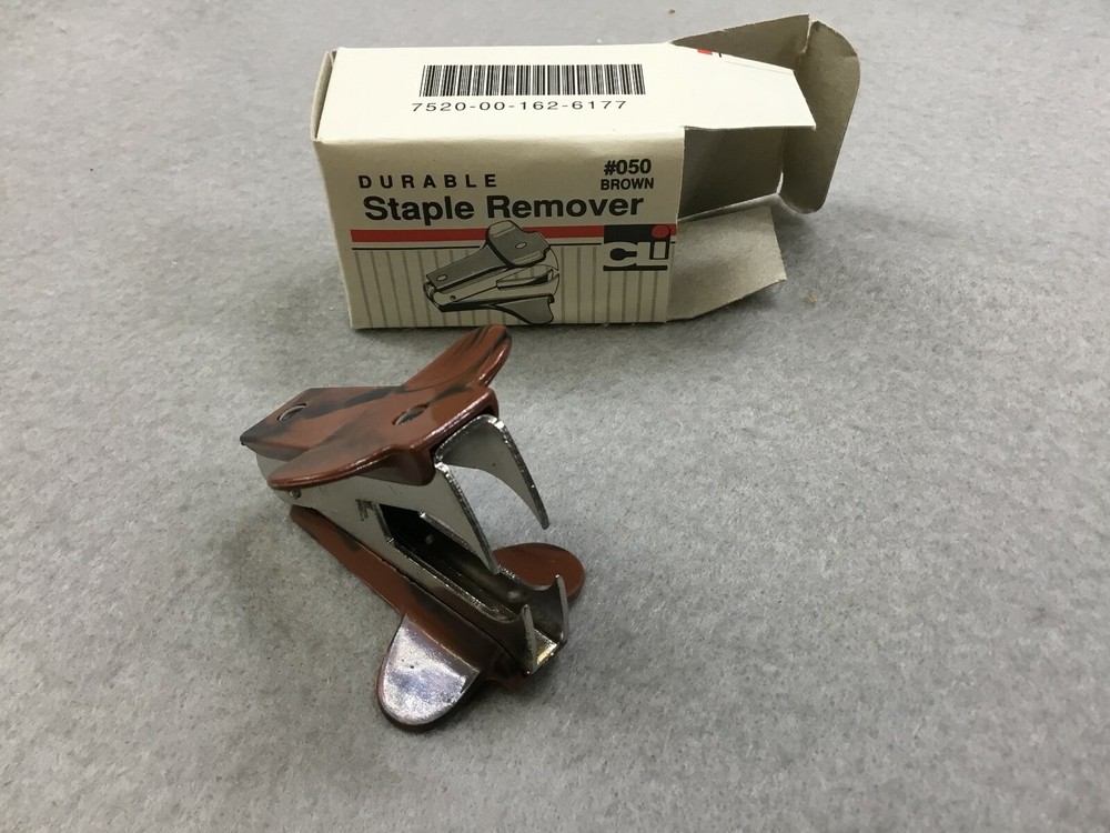 CLi Brown Staple Remover #050