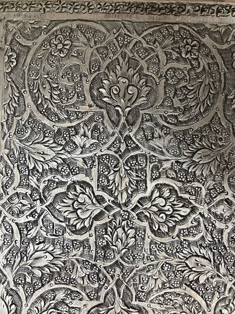 Antique Museum solid silver 84 Cigarette case box handmade needle Engraving