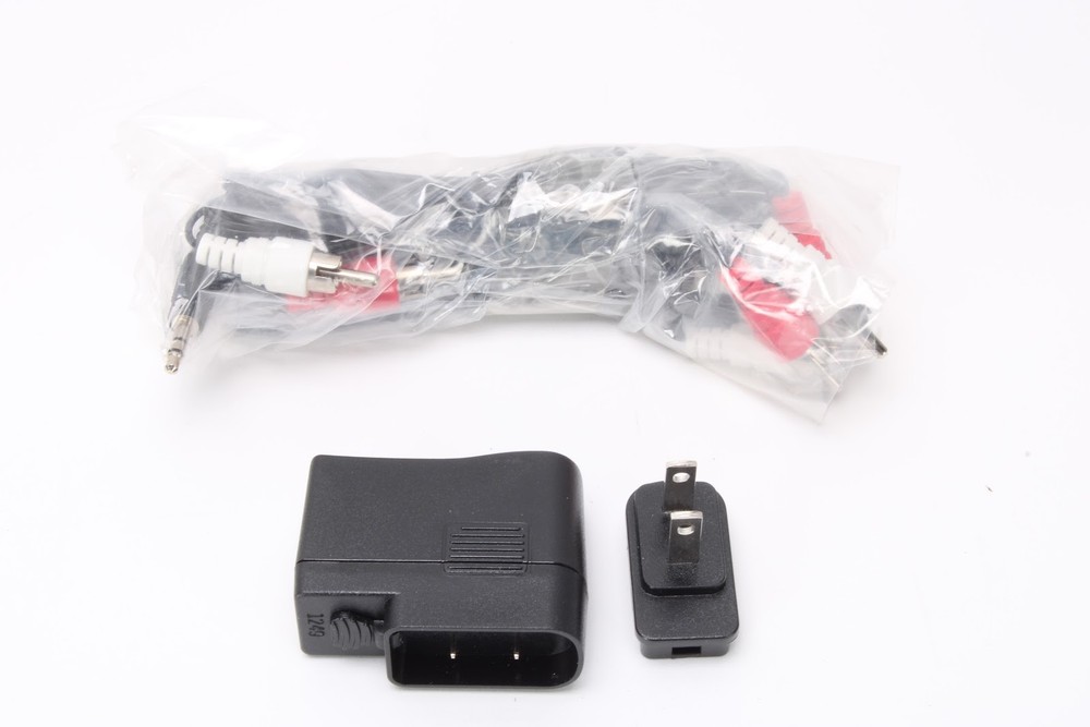 Soundcast UAT-250US Universal Audio Transmitter - New Open Box
