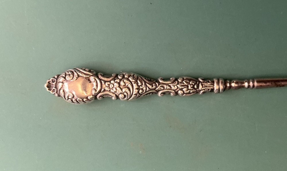 Button Boot Glove Hook Sterling Silver, Handle Floral Scrolling Design Antique
