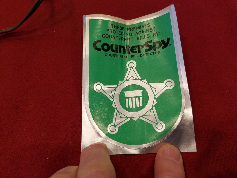 VTG. COUNTERFEIT BILL DETECTOR - COUNTERSPY w/ORIGINAL BOX AND INSTRUCTIONS N2