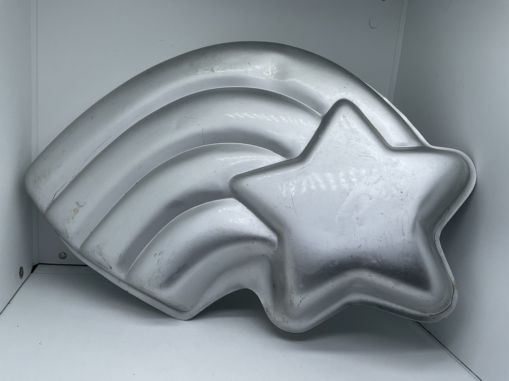 Wilton Rainbow Star Cake Pan 1989