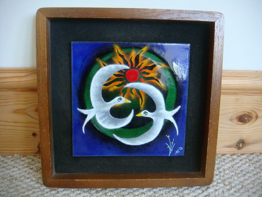 Retro Framed Tile Doves & Sun Signed N?