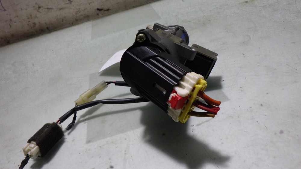 08 CHEVROLET AVEO Ignition W/Key