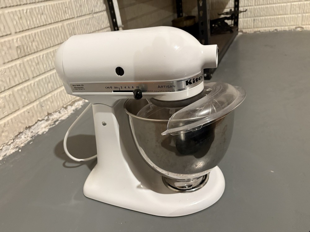 Kitchen Aid Artisan Mixer