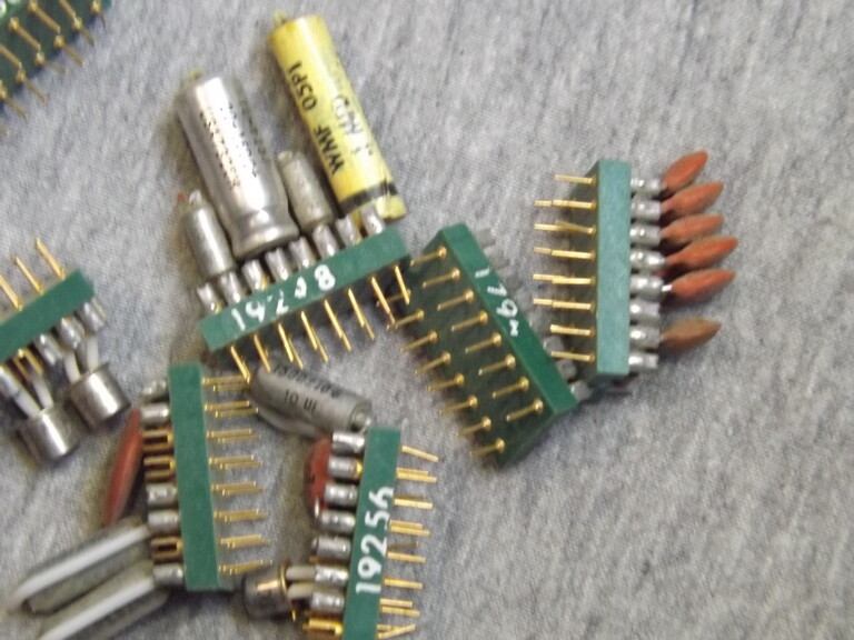 Cool Prototyping DIY IC adapters 16pin DIP