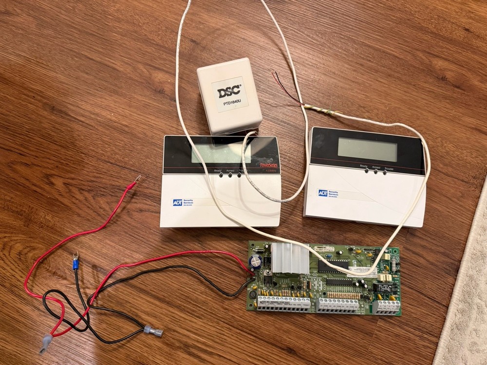 DSC PC1555 PowerSeries Control Panel, Keypads, Power Supply DSC RF5501-433NA