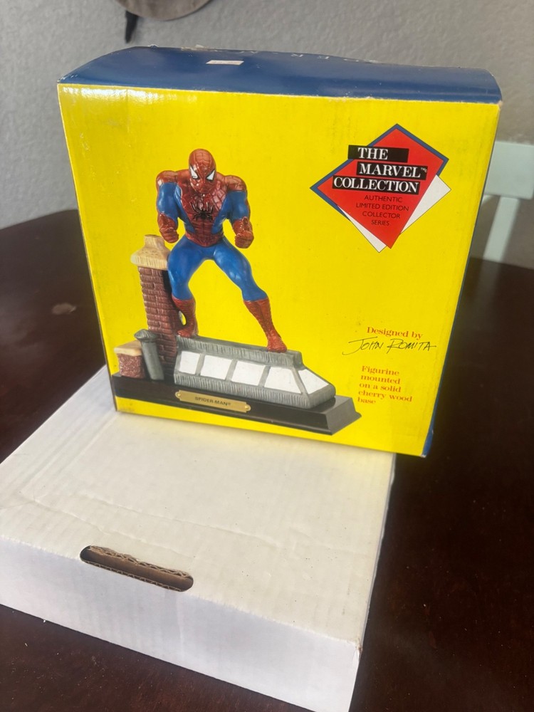 The Marvel Collection - " Spider-Man" Collector Figure