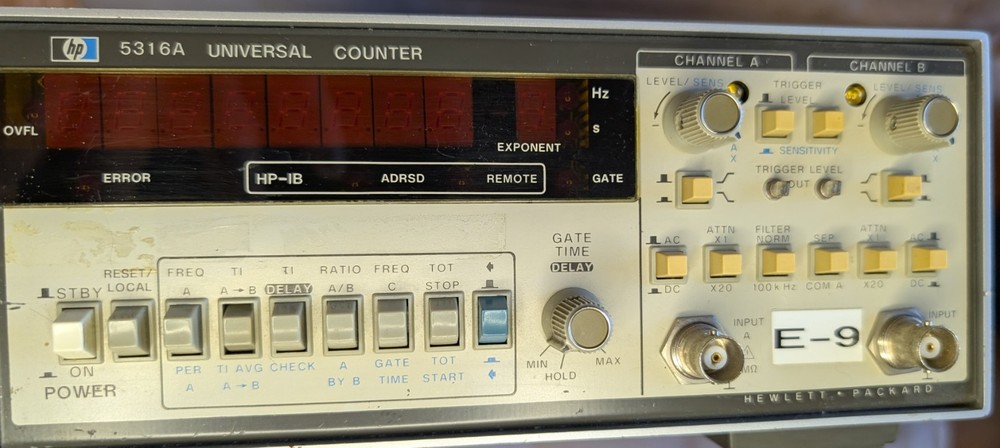 HP 5316A Universal Counter Powers On