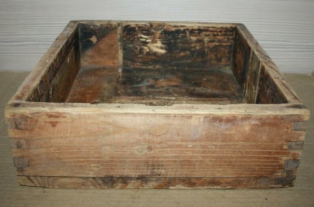 WW2 Original German Box Holzmine 42