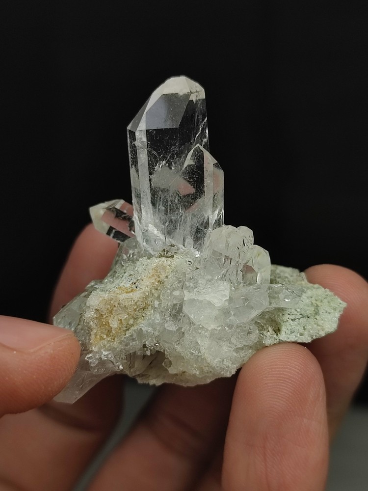 Faden Quartz Crystal With Beautiful Luster & Unique Growth-Pk